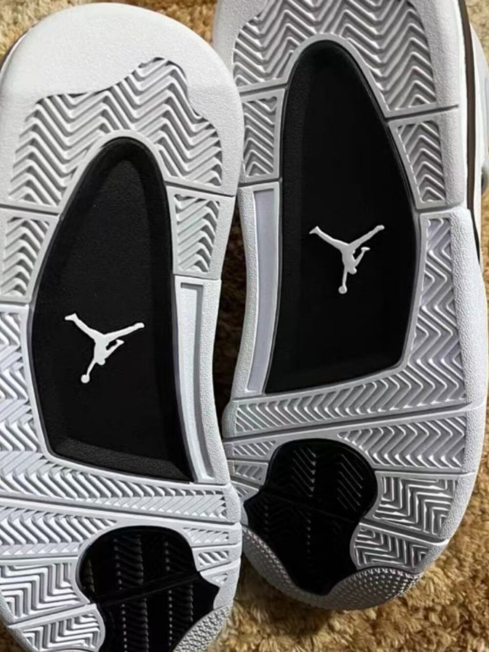 Nike Air Jordan 4 Retro GS Military Black Men's Shoes - Picture 3 of 7